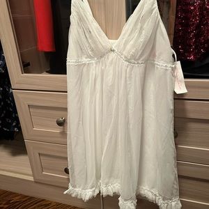 Oscar de la Renta bridal lingerie nightgown chemise with tag